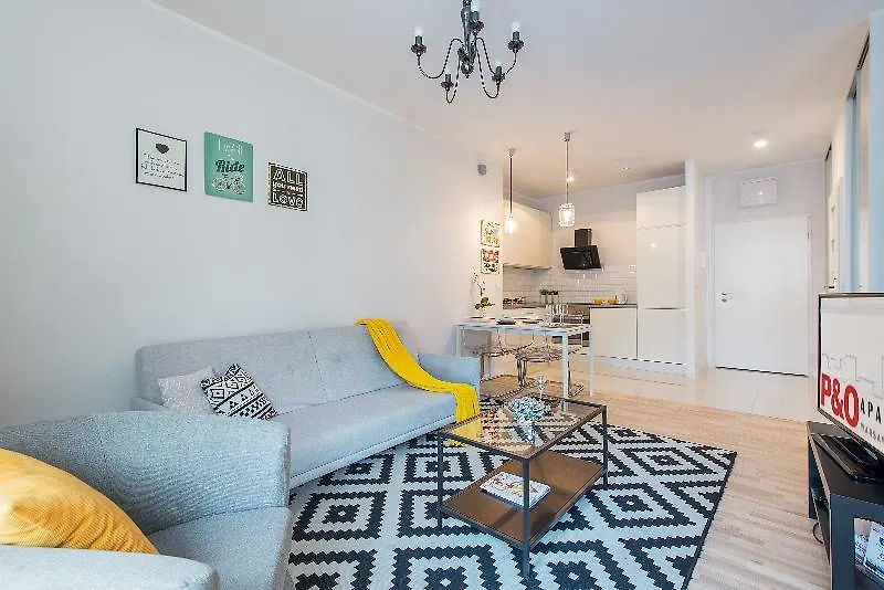P&O Klobucka Apartment Warsaw