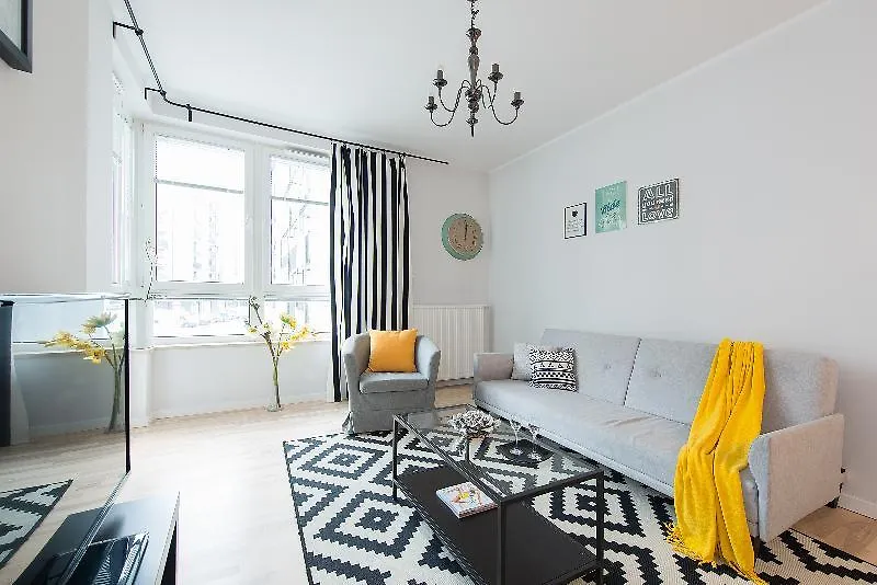 P&O Klobucka Apartment Warsaw